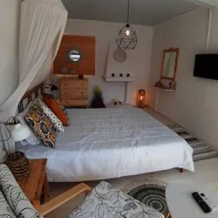 Summer House Moschovi בית נופש